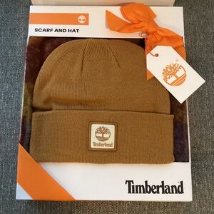 Timberland Logo Detail Multi-Check Scarf & Beanie Boxed Gift Set